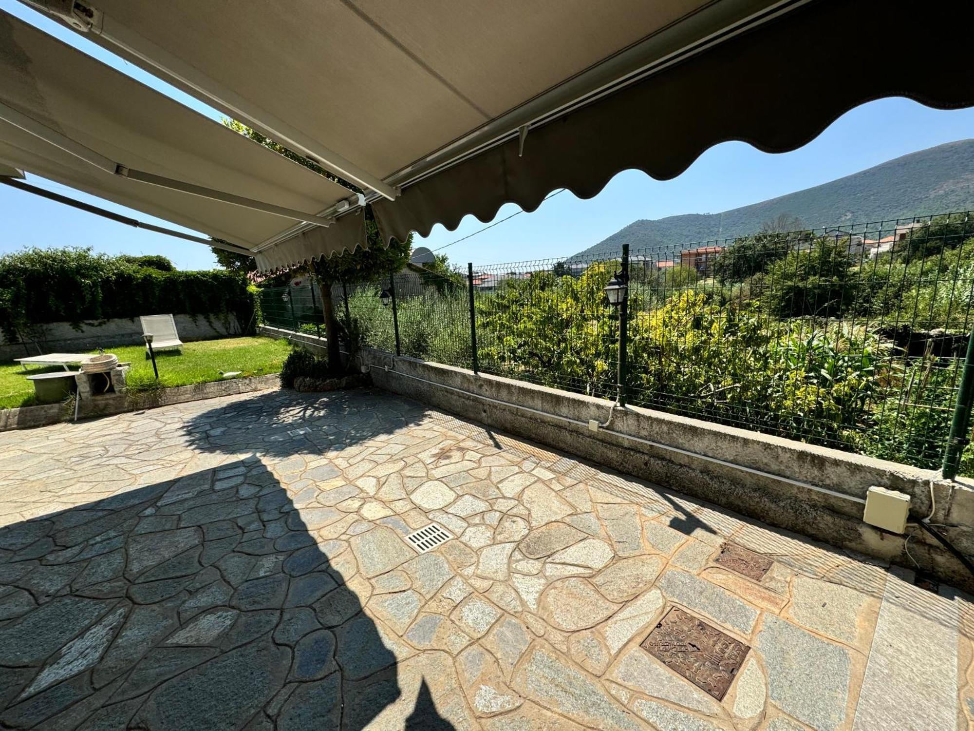 L'11 Affittacamere Borghetto Santo Spirito Luaran gambar